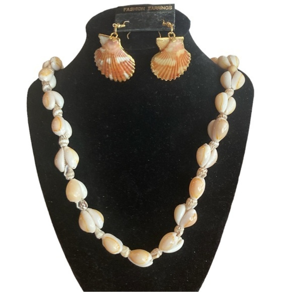 Seashell Necklace and Earring Set
